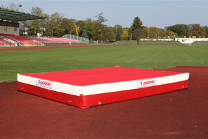 W25-435-M (high jump school – training monocube landing area)